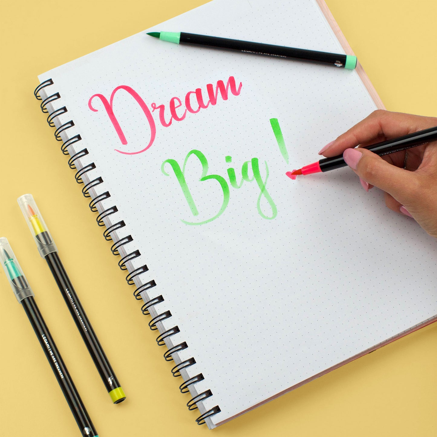 Bright Colours | Set of 12 Brush Markers | Marker Set
