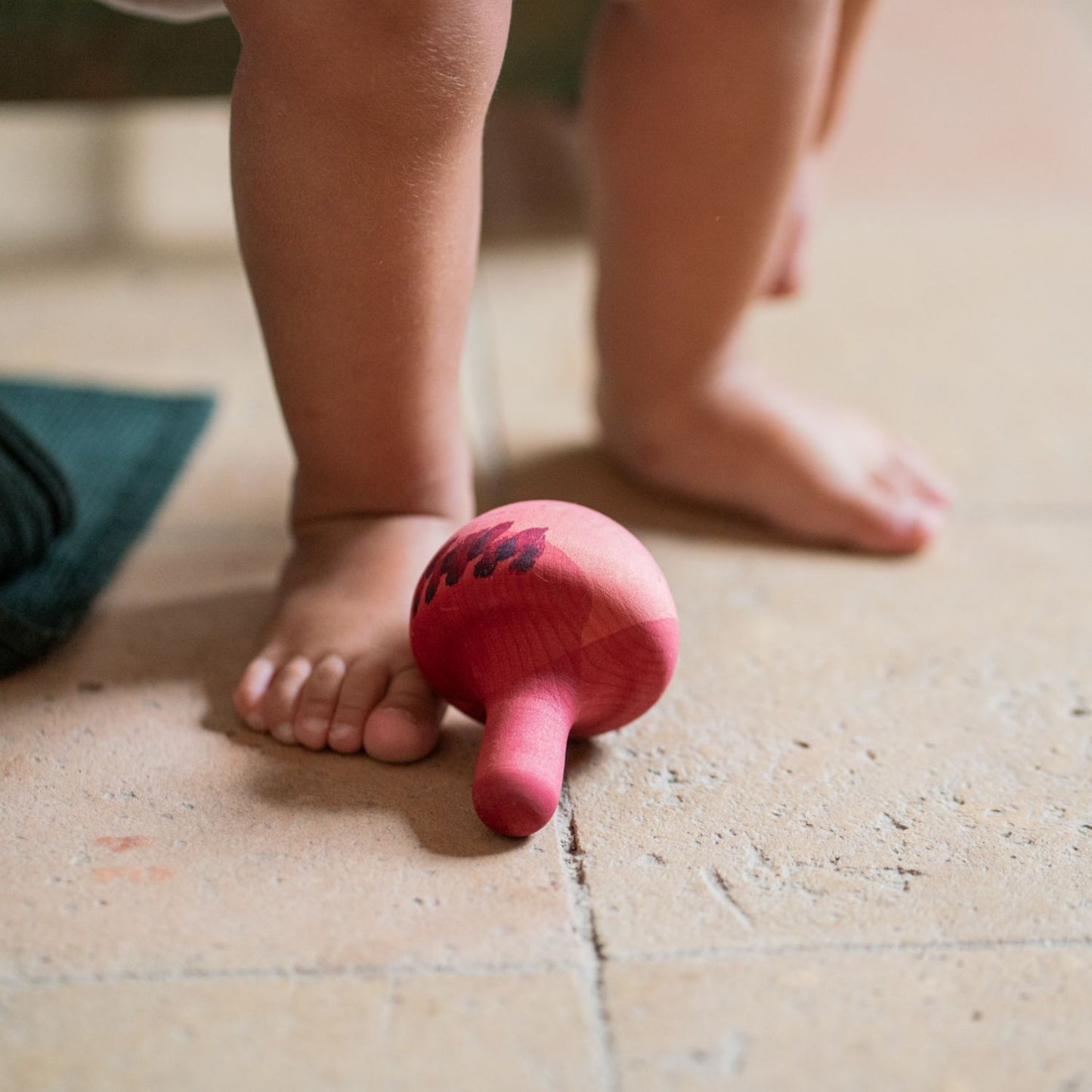 Chill Pink Wobble Bird | Wooden Animal for Kids | Open-Ended Play Set