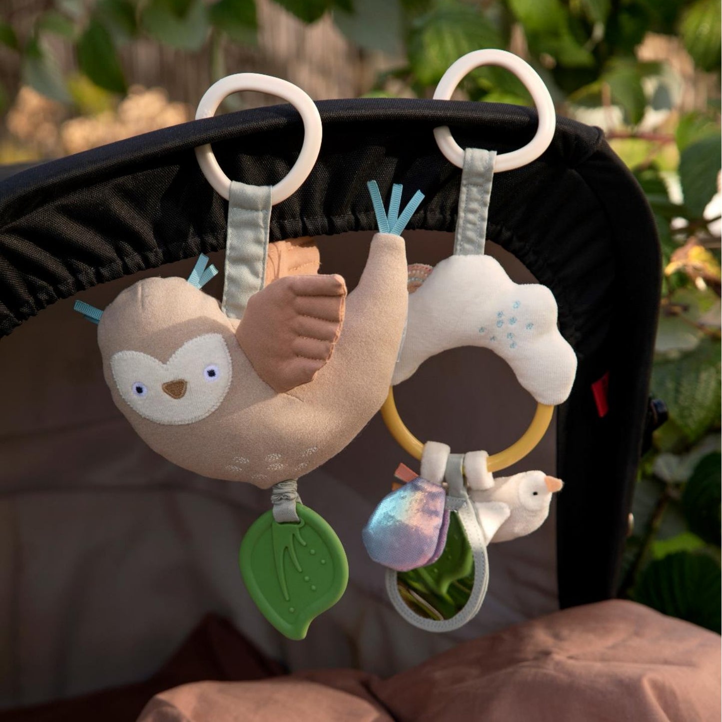 Sebra Blinky The Owl | Jitter Toy | Baby Activity Toy | BeoVERDE Ireland