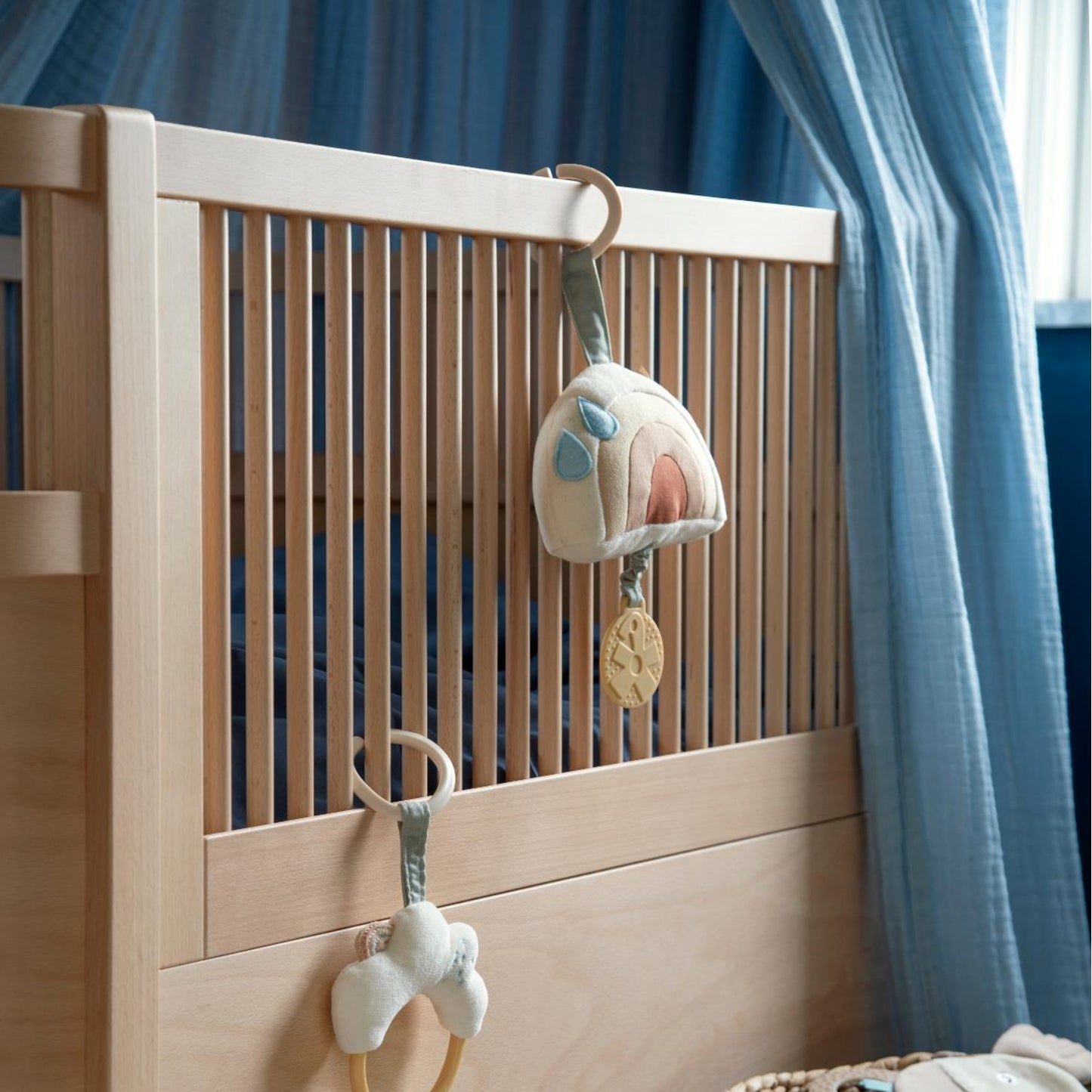 Sebra Rainbow Musical Pull Toy | Baby Activity Toy | BeoVERDE Ireland