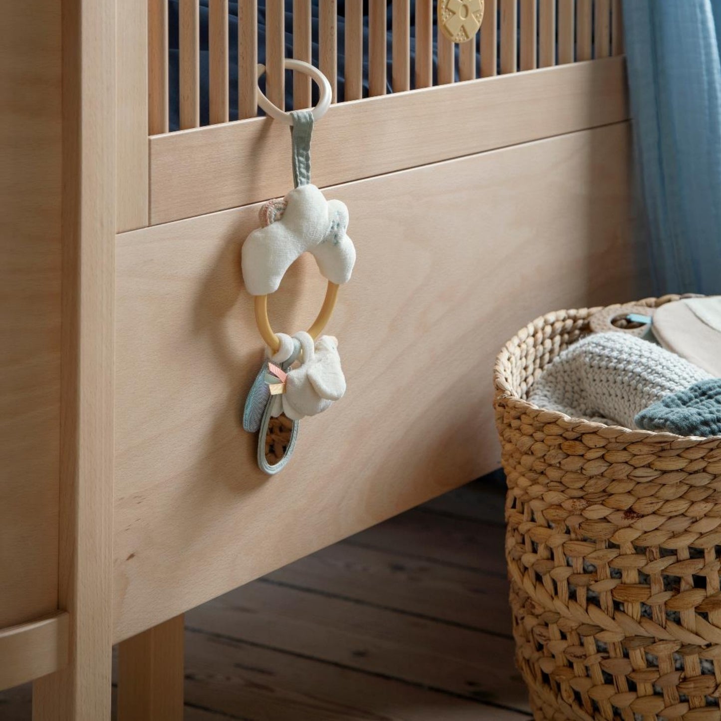 Sebra Bliss The Bird | Baby Activity Toy | BeoVERDE Ireland