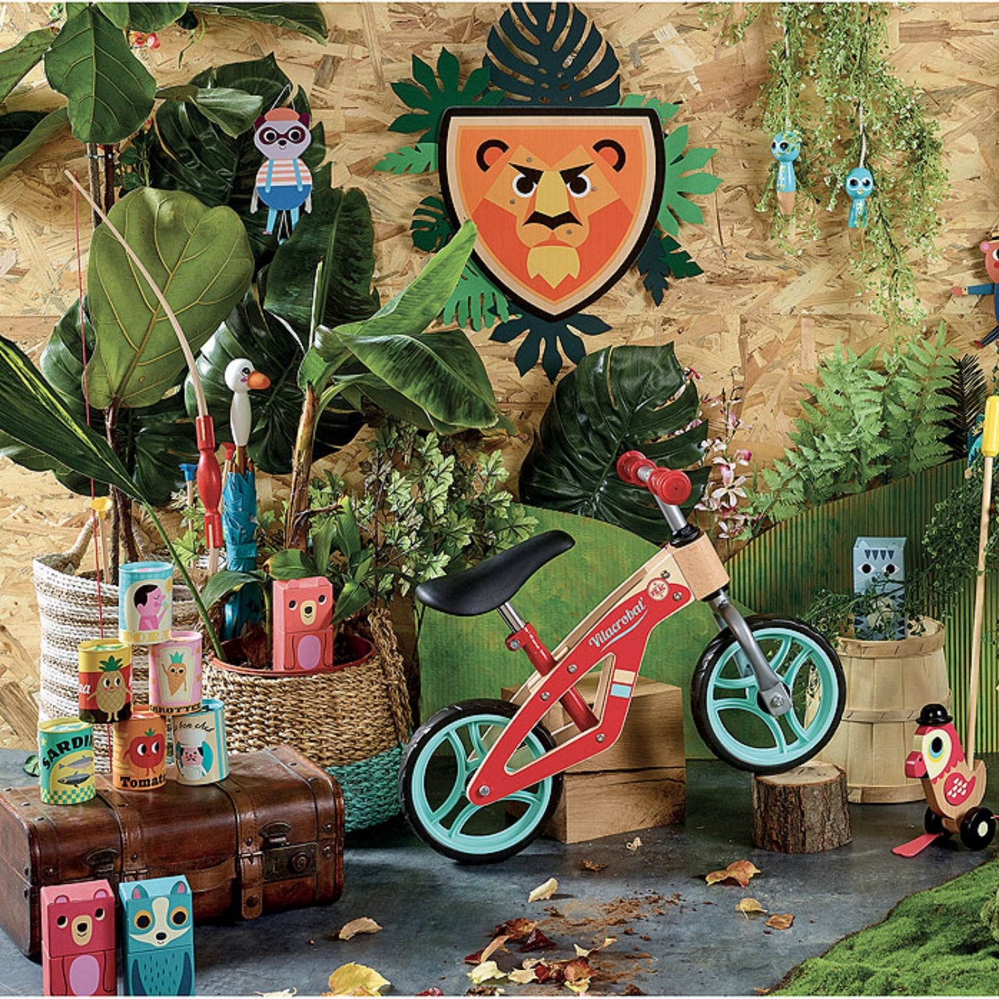 Vilac Wooden Sword and Wooden Shield Set - Lion | Wooden Pretend Play Toy | Lifestyle | BeoVERDE.ie