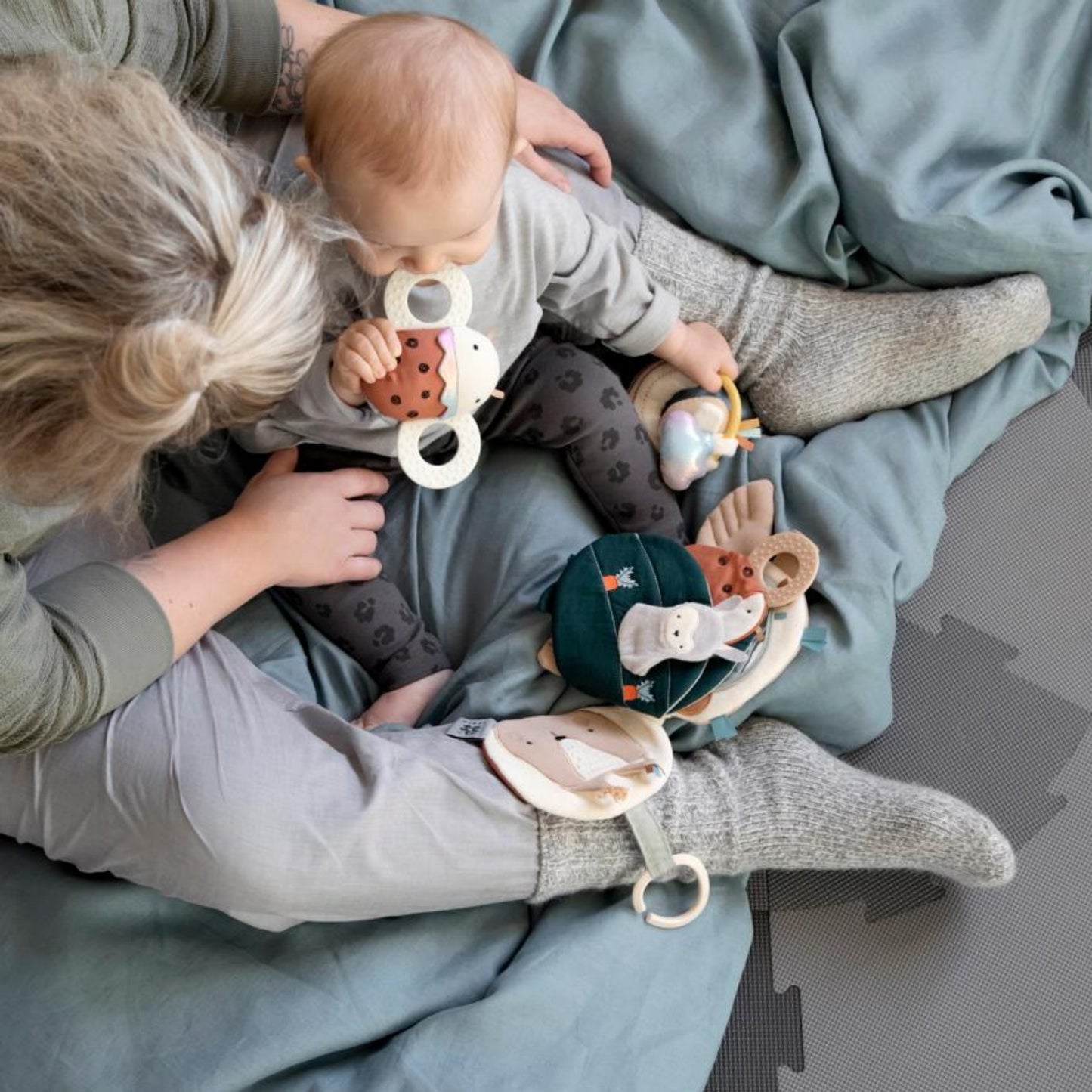 Sebra Luca The Ladybird | Rattle | Baby Activity Toy | BeoVERDE Ireland