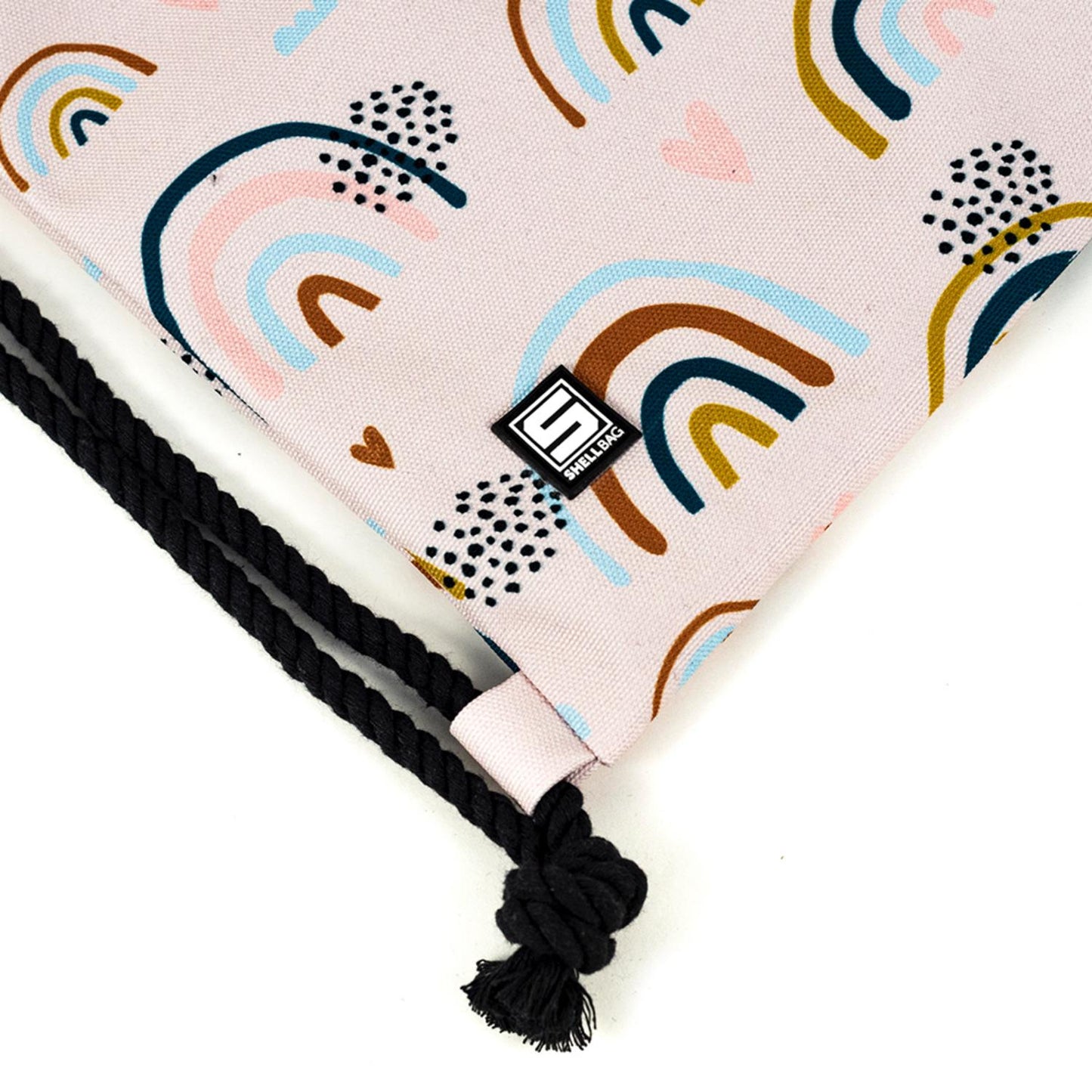 Shellbag Rainbow Meadow Drawstring Bag | Kid’s Backpack for Creche, Nursery & School | Closeup – Drawstring and Logo | BeoVERDE.ie