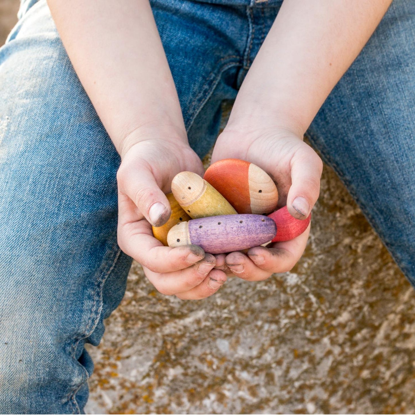 Grapat Insects | Wooden Toys for Kids | Open-Ended Play Set | Lifestyle: Girl Holding Grapat Insects in Her Hands | BeoVERDE.ie