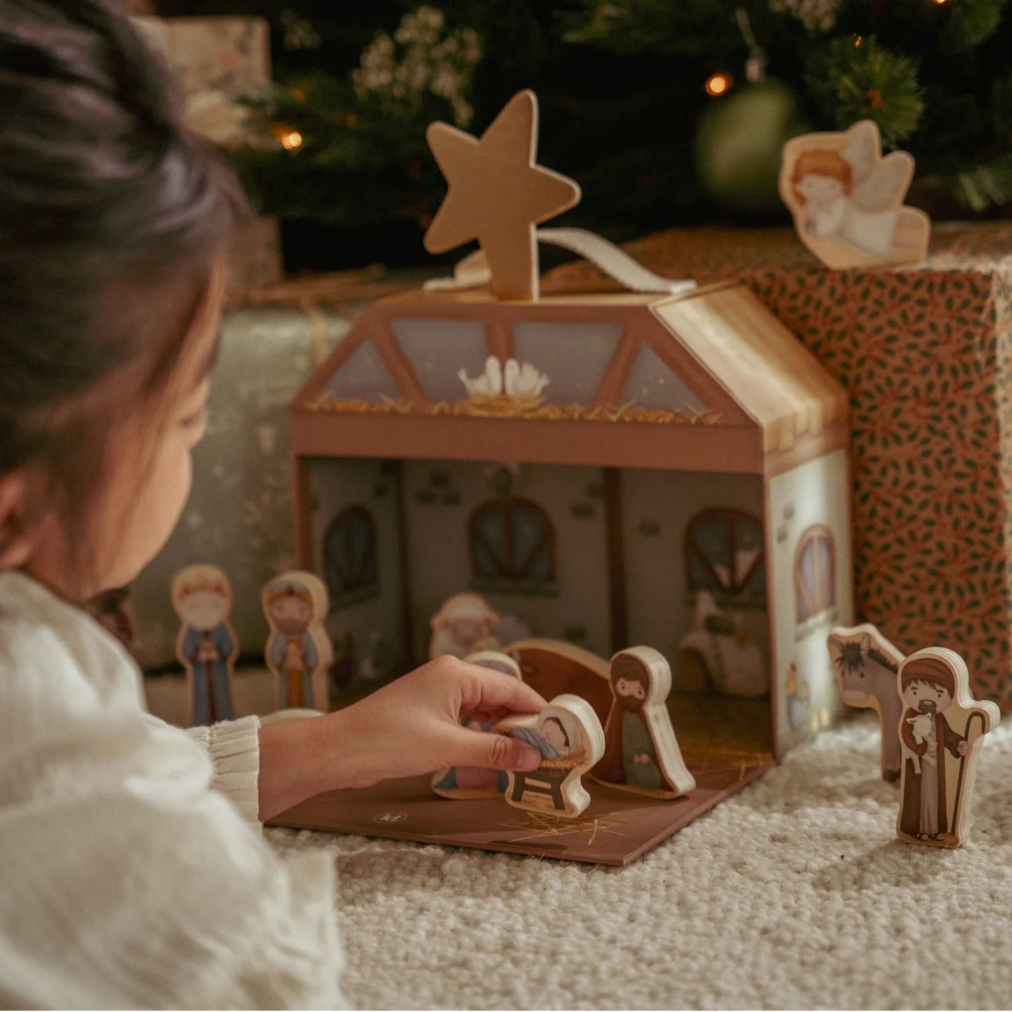 Nativity Scene | Wooden Home & Seasonal Decoration