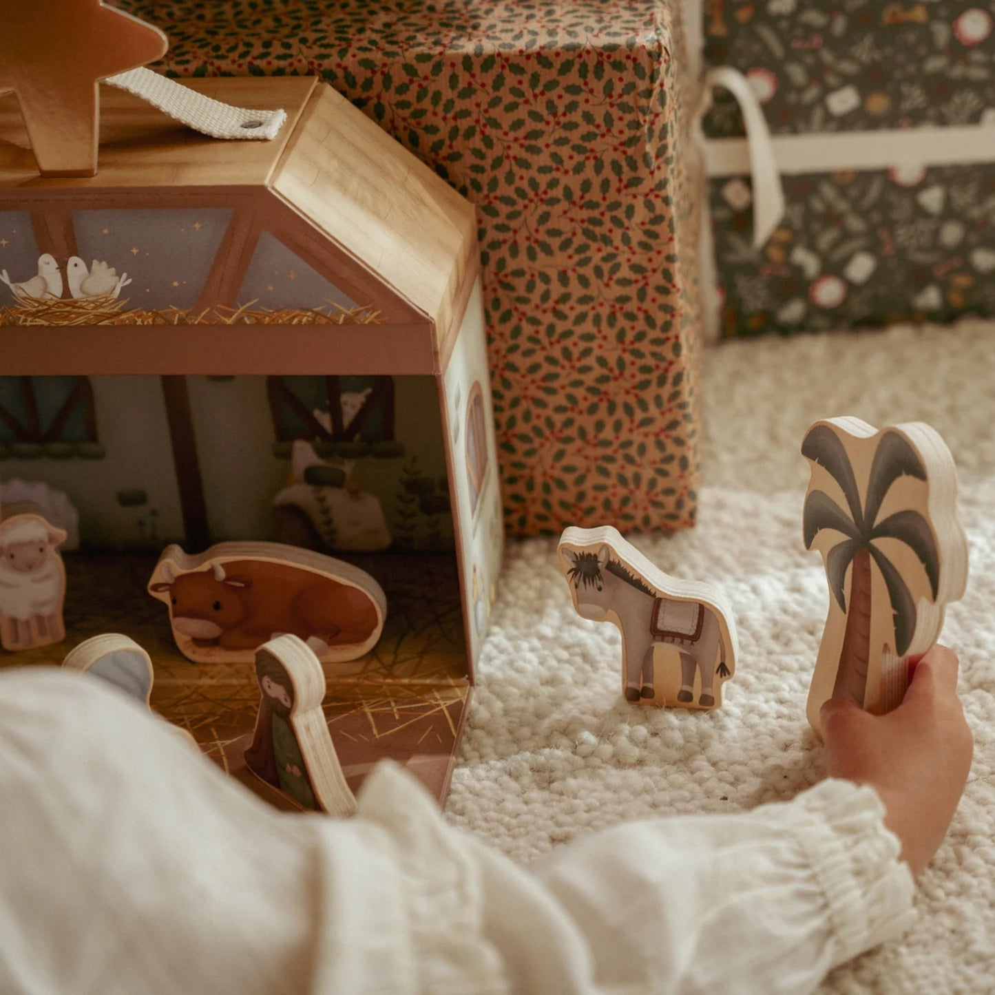 Nativity Scene | Wooden Home & Seasonal Decoration