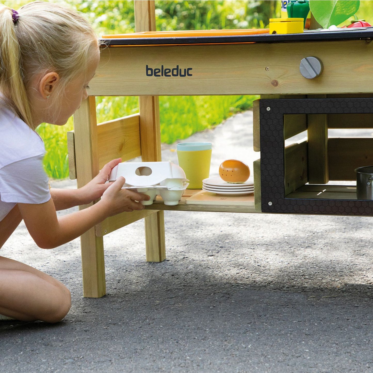 Outdoor Play Kitchen | Children's Wooden Mud Kitchen