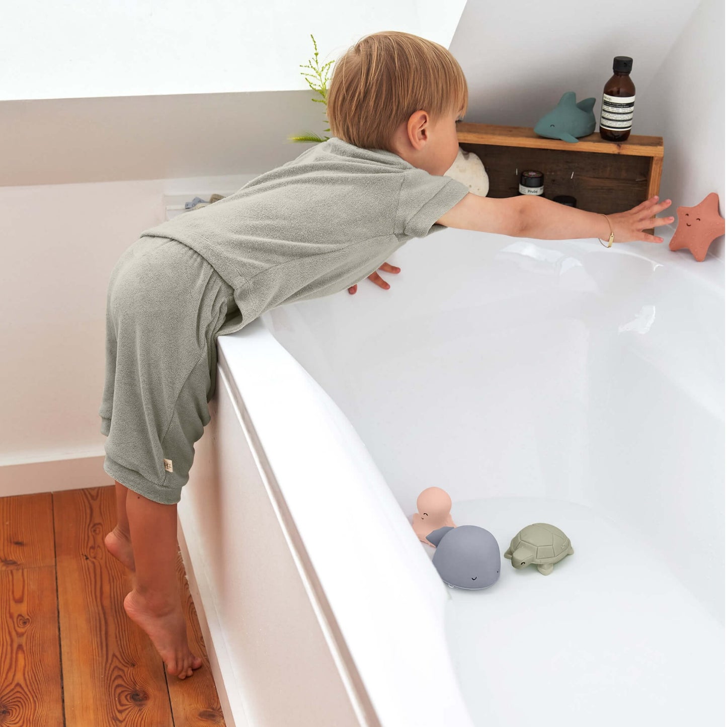 Starfish | Natural Rubber Rattle & Bath Toy