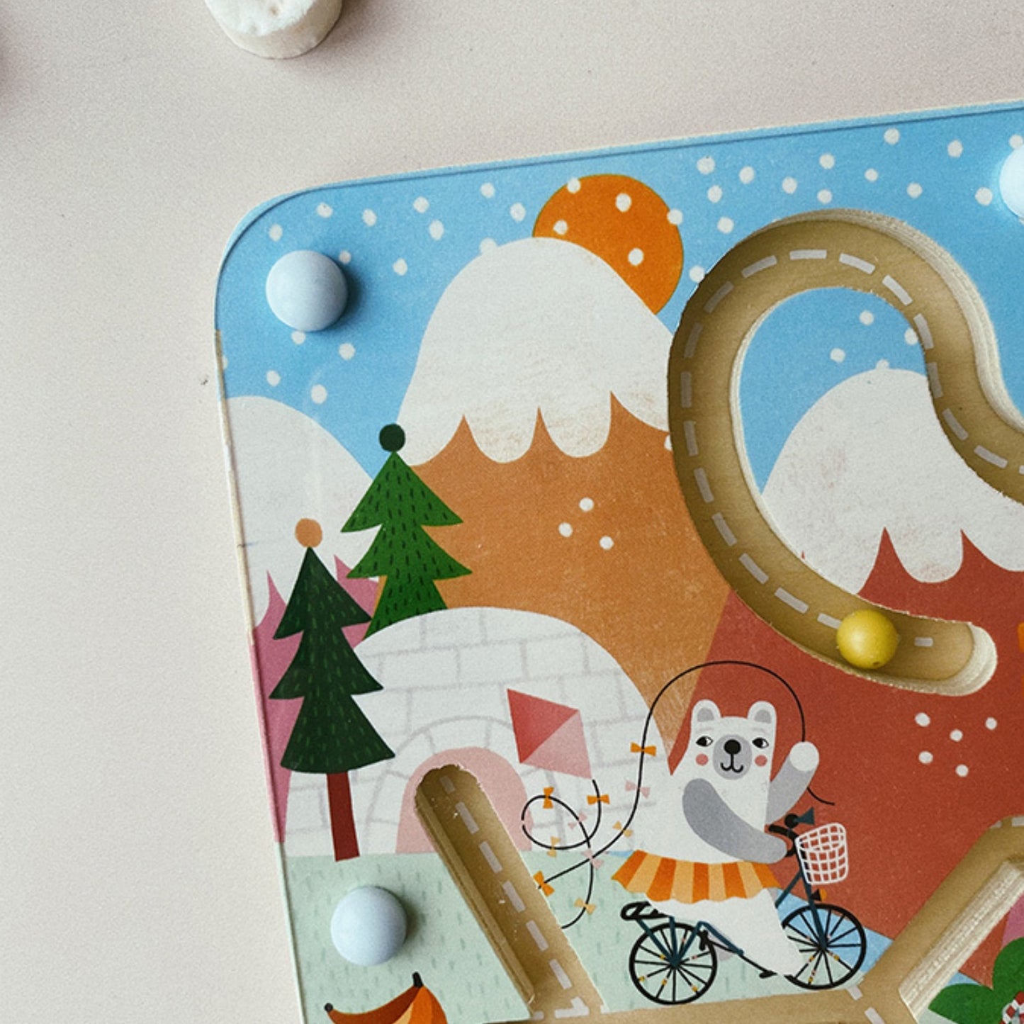 Magnetic Labyrinth | Designed by Michelle Carlslund | Dexterity Game