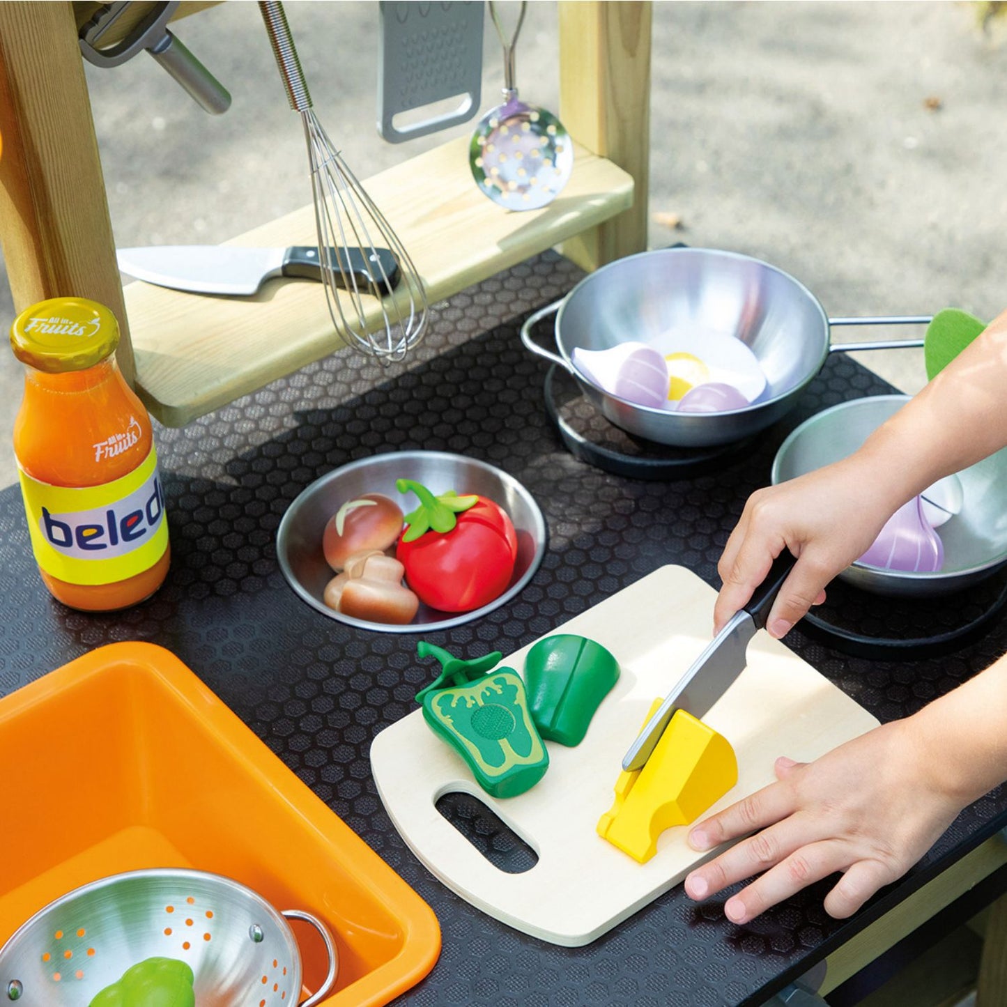 Outdoor Play Kitchen | Children's Wooden Mud Kitchen