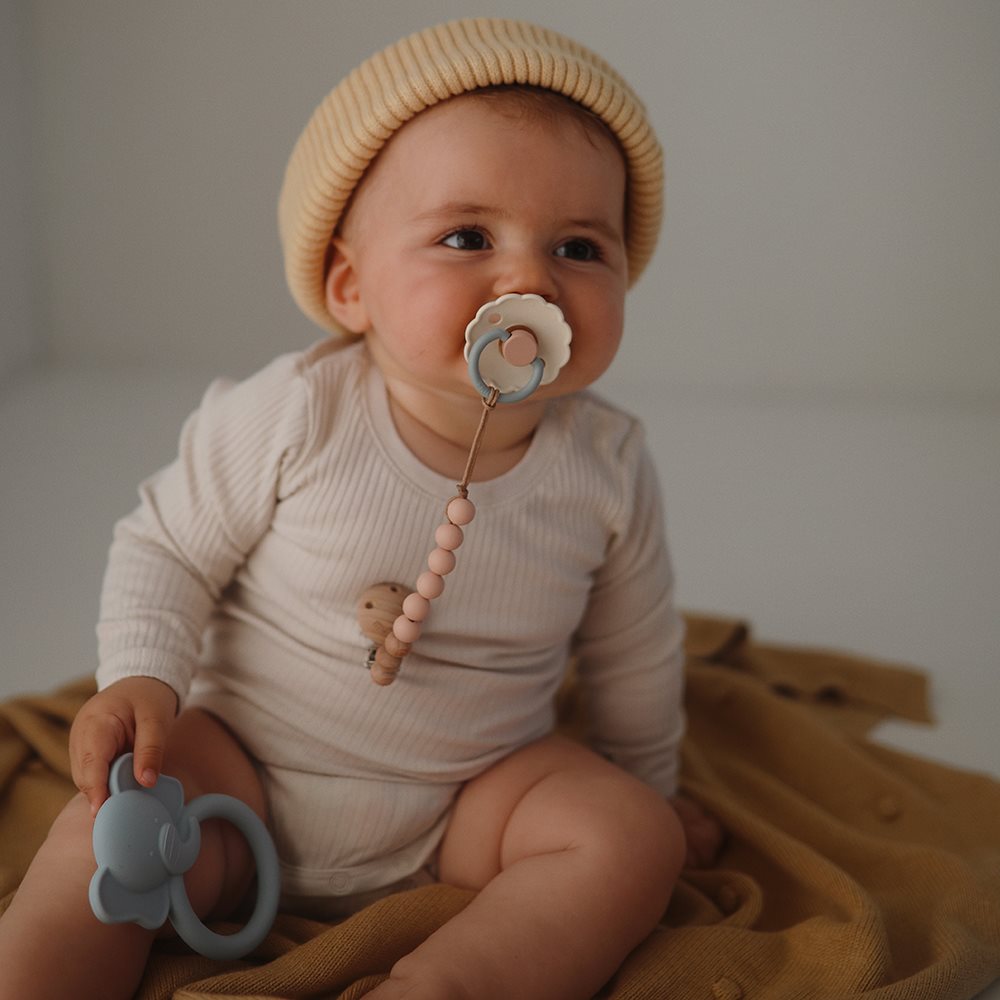 Biscuit | Daisy | Round Latex Pacifier | Made in Denmark