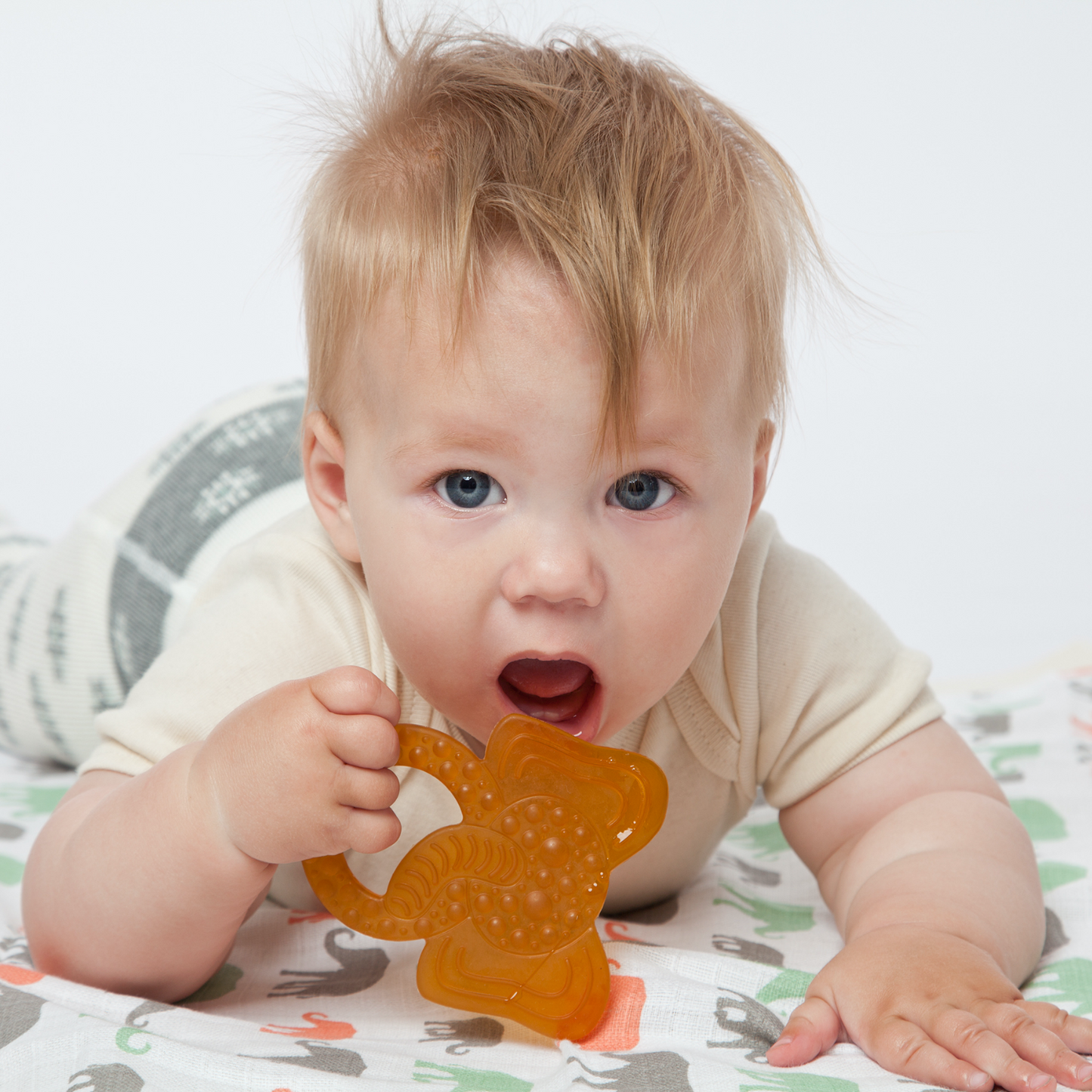 Grunspecht Organic Rubber Baby Teether ‘Elephant’ | Lifestyle Two Teething Ring | BeoVERDE.ie