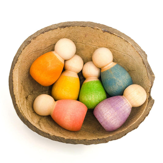 Grapat 6 Baby Nins | Wooden Toys | Open-Ended Play | Baby Nins in Coconut Shell | BeoVERDE.ie