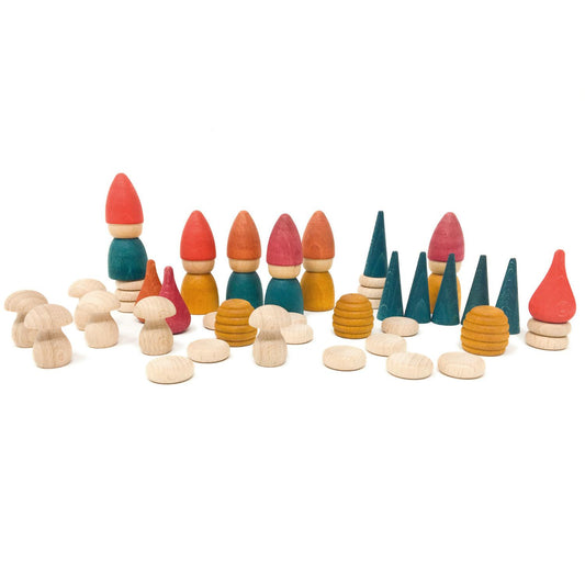 Grapat Nins Tomten | Wooden Toys | Open-Ended Play Set | Scene View | BeoVERDE.ie