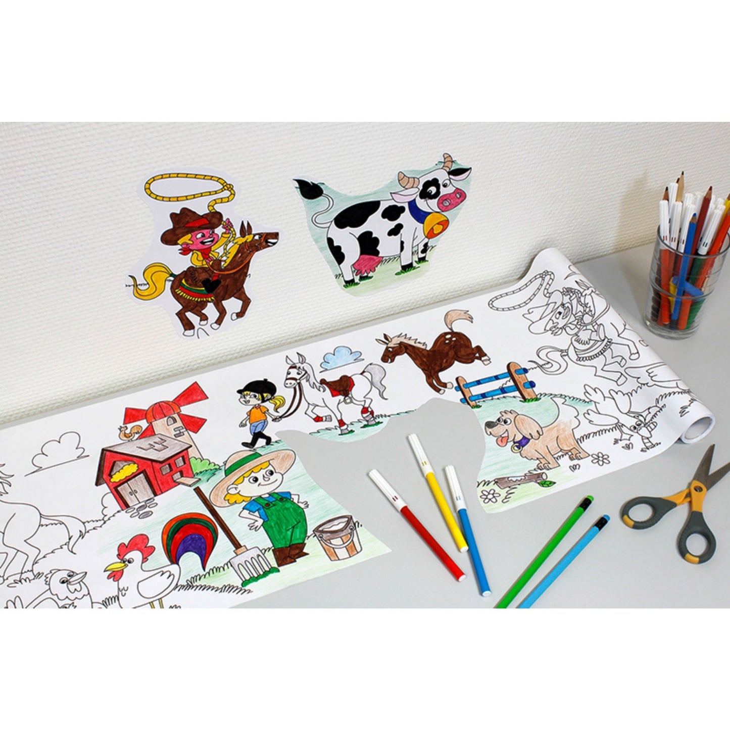 Self-Stick Colouring Book & Roll | Farm Life Adventures | Coloured Cut-outs Stuck to Wall | BeoVERDE.ie