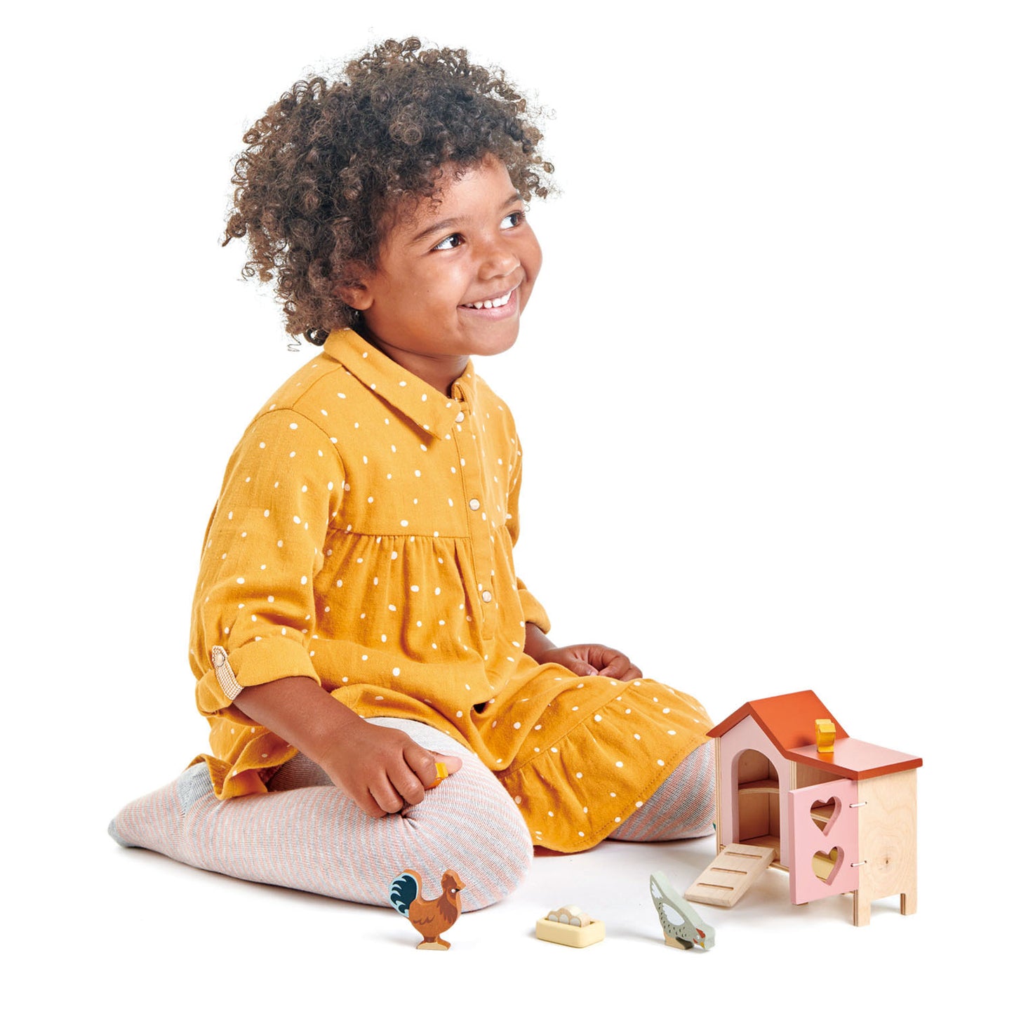 TenderLeaf Chicken Coop | Hand-Crafted Wooden Animal Toys | Girl Playing |BeoVERDE.ie