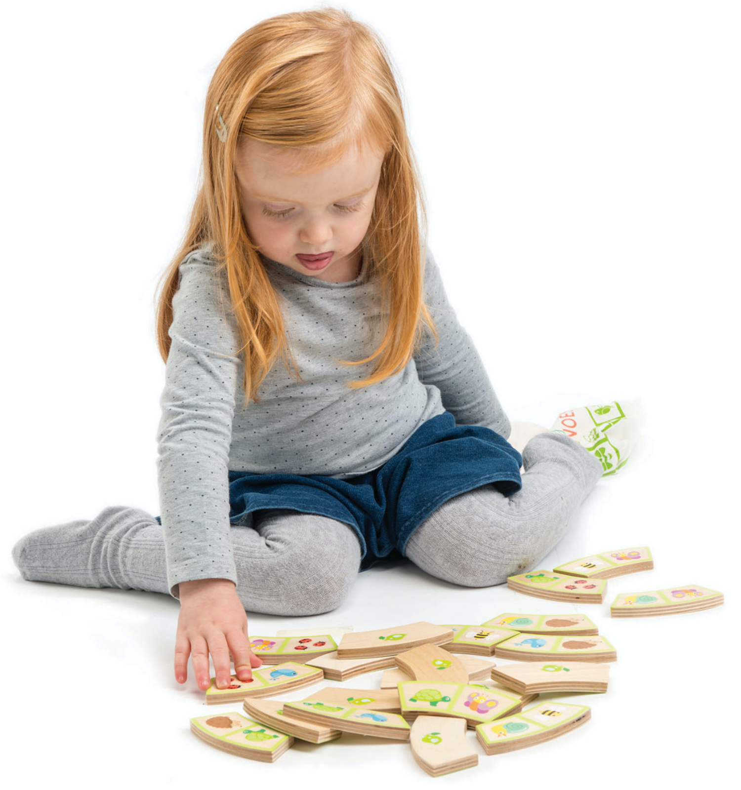 Tender Leaf Garden Path Dominoes | Hand-Crafted Wooden Educational Toy | Girl Playing | BeoVERDE.ie