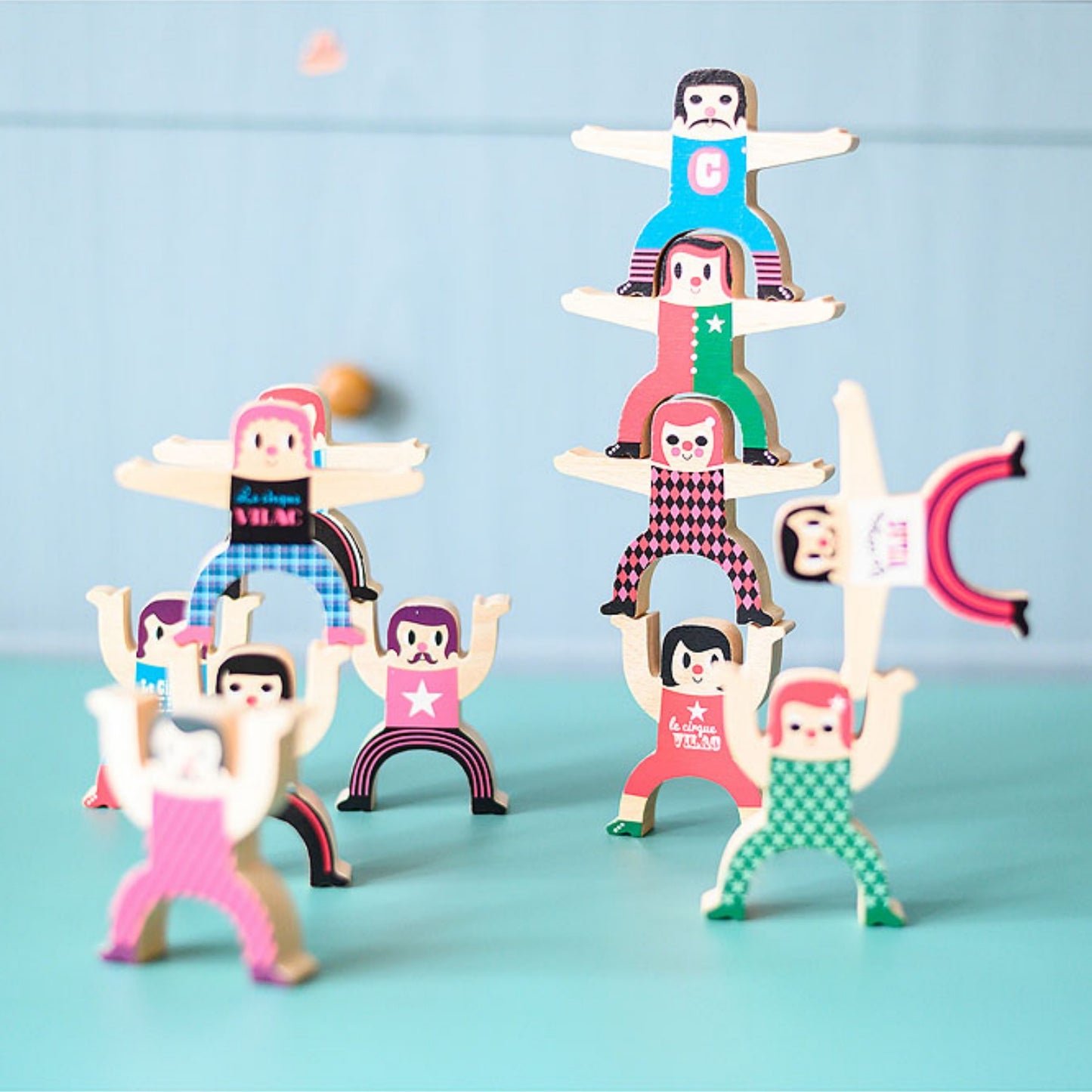 Vilac Balancing Acrobats Designed by Ingela P. Arrhenius  | Hand-Crafted Wooden Toy | Wooden Stacking Balancing Game | Lifestyle – 12 Acrobats | BeoVERDE.ie