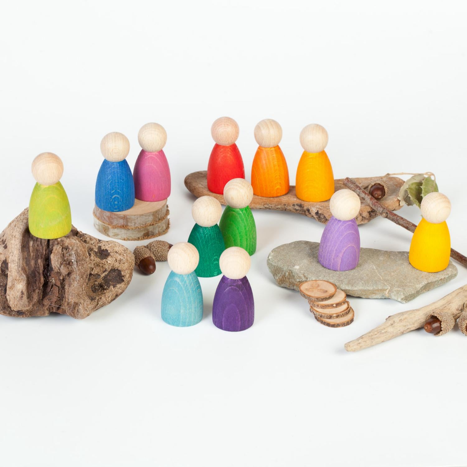Grapat 12 Nins | Wooden Toys | Open-Ended Play | Play Scene | BeoVERDE.ie