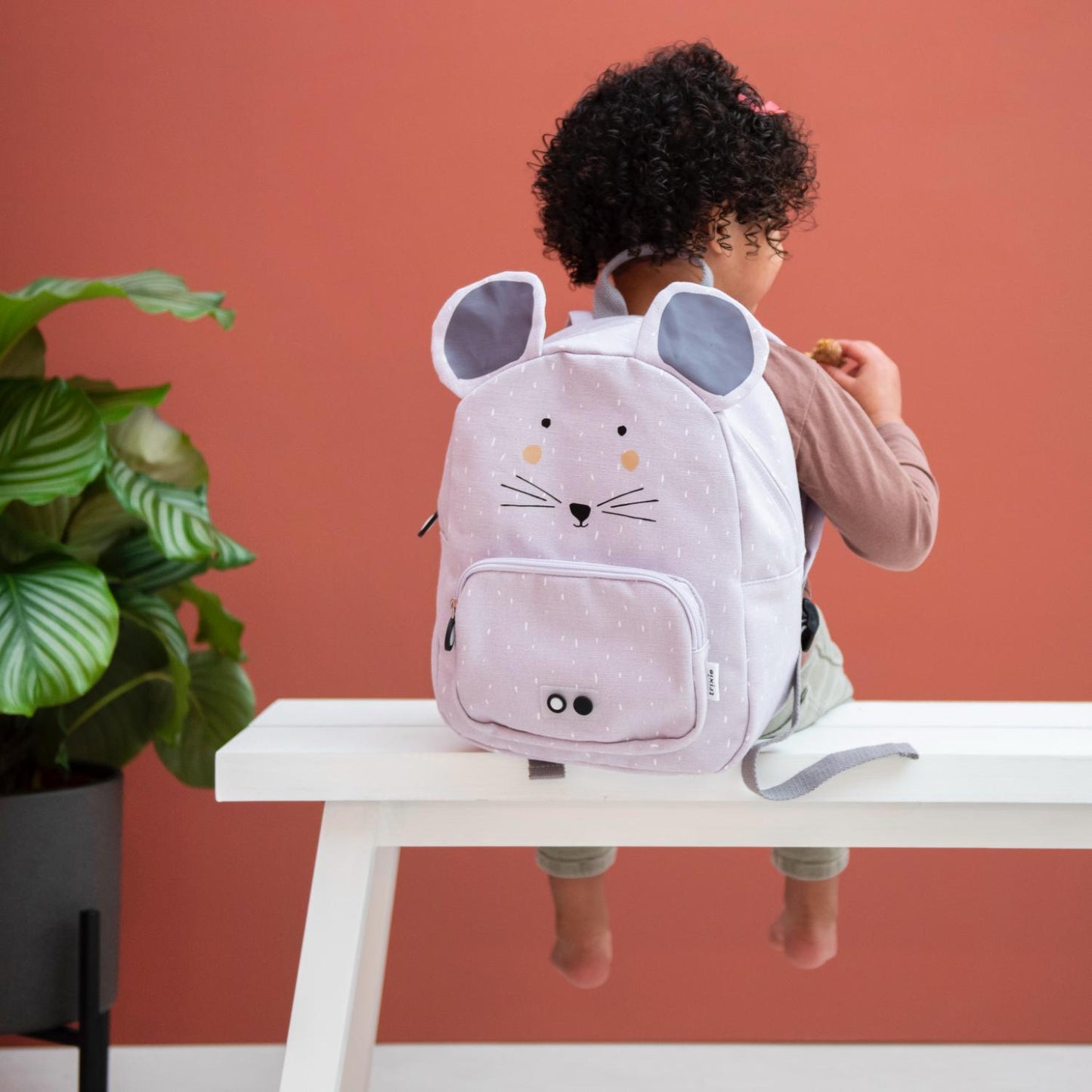 Trixie Mrs. Mouse Backpack | Kid’s Backpack for Creche, Nursery & School | Lifestyle: Girl Carrying Backpack | BeoVERDE.ie