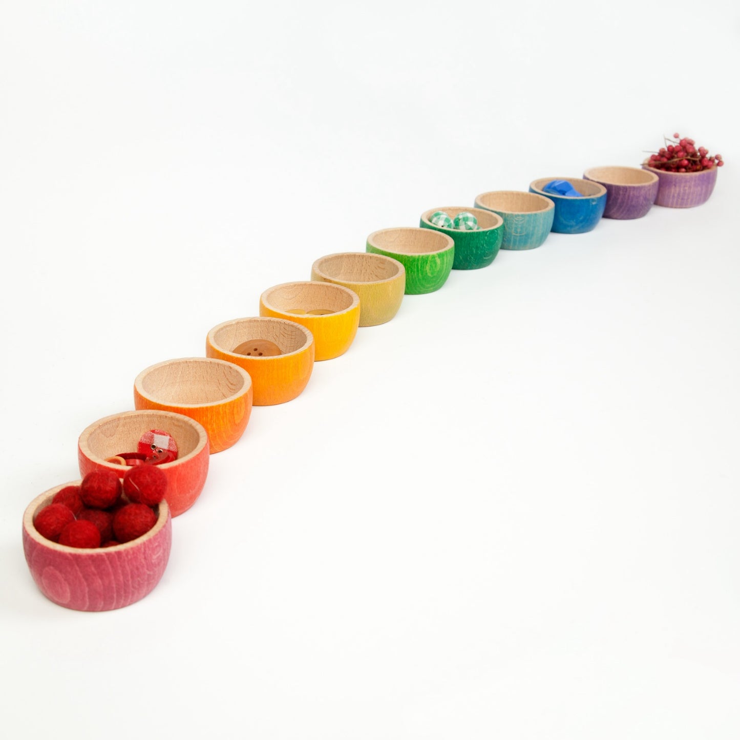 Grapat 12 Bowls | Wooden Toys for Kids | Open-Ended Play Set | Bowls Lined Up and Filled with Items | BeoVERDE.ie