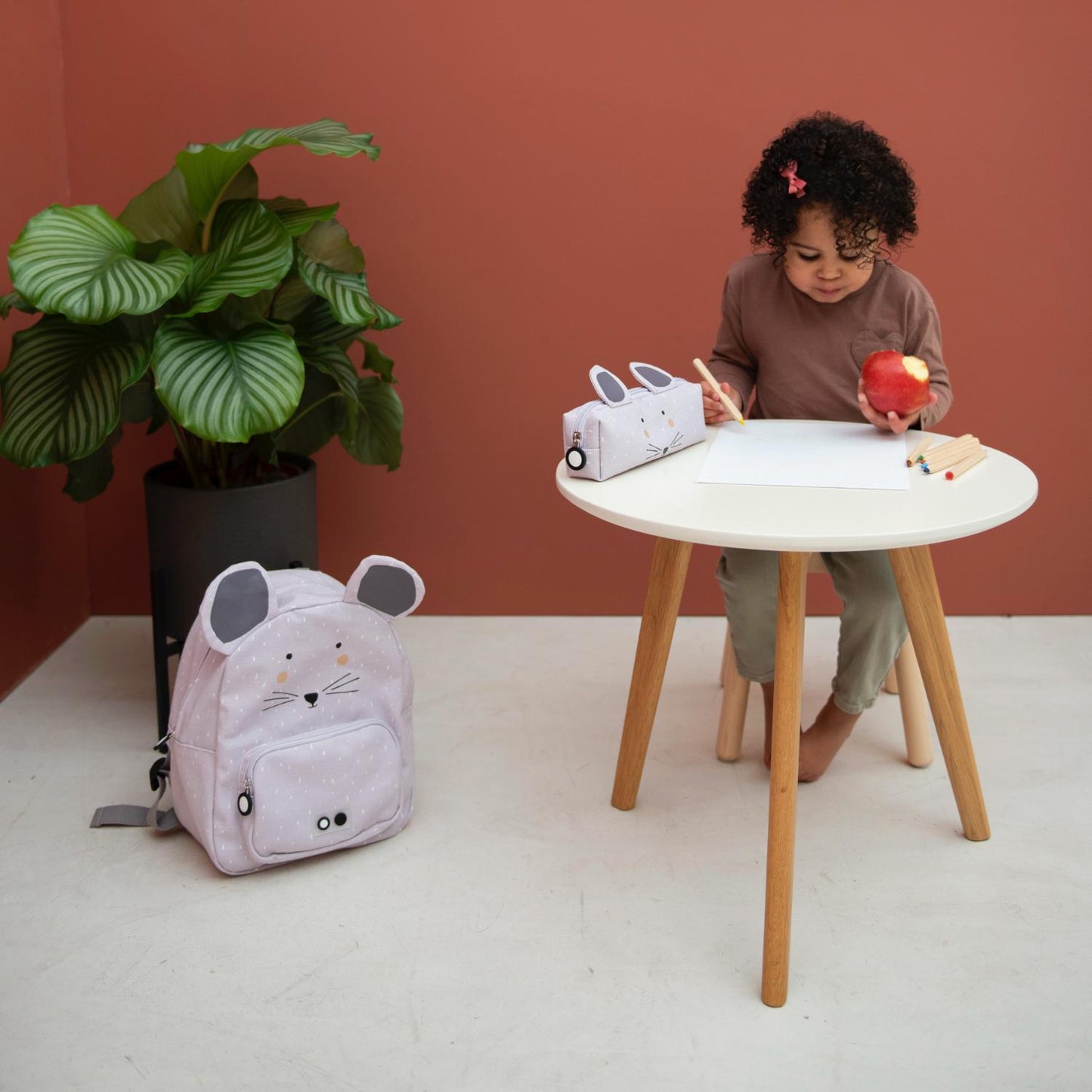 Trixie Mrs. Mouse Backpack | Kid’s Backpack for Creche, Nursery & School | Lifestyle: Girl with Backpack | BeoVERDE.ie