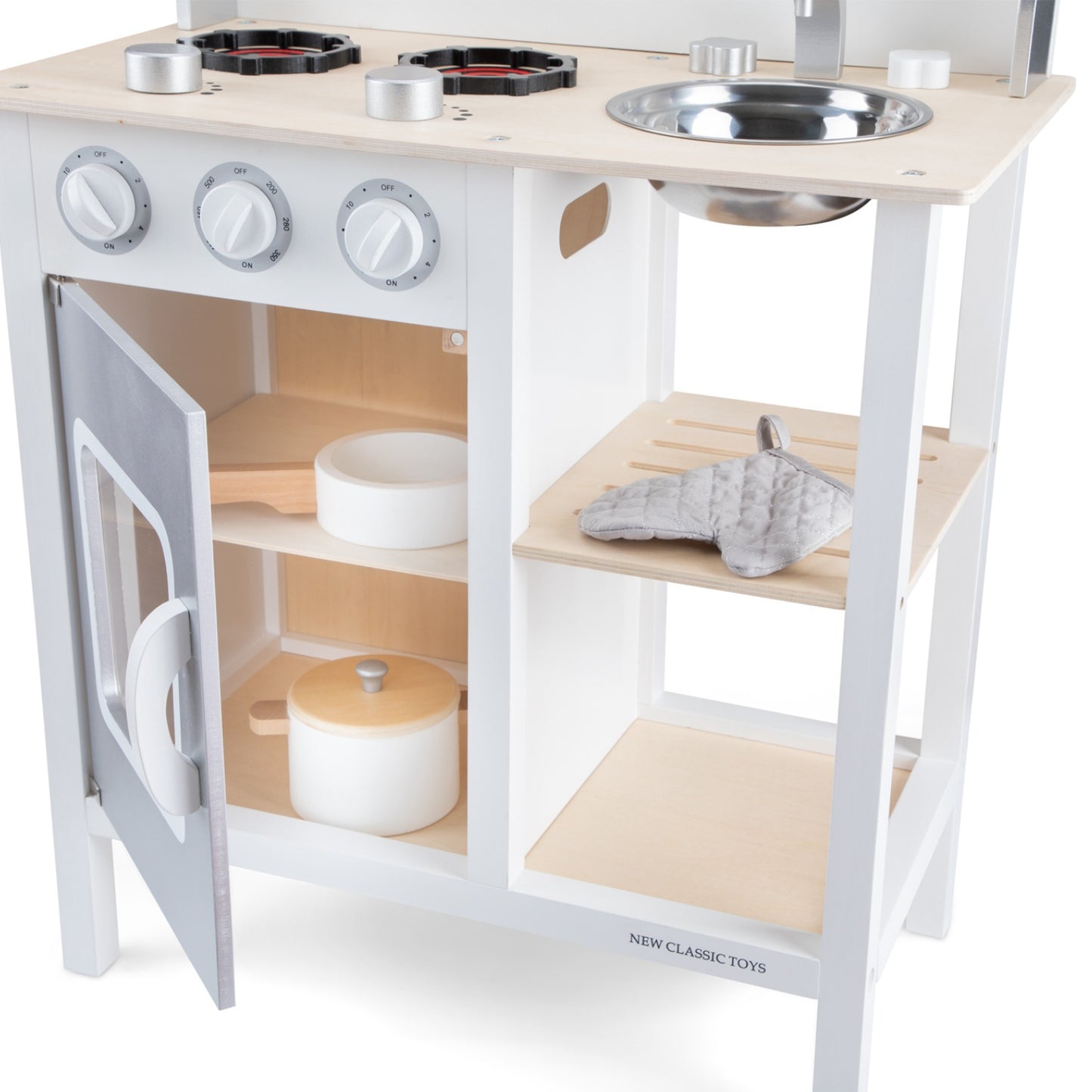 New Classic Toys Kitchen With Pot & Pan | Scandi-Style Pretend Play Kitchen | Closeup | BeoVERDE.ie