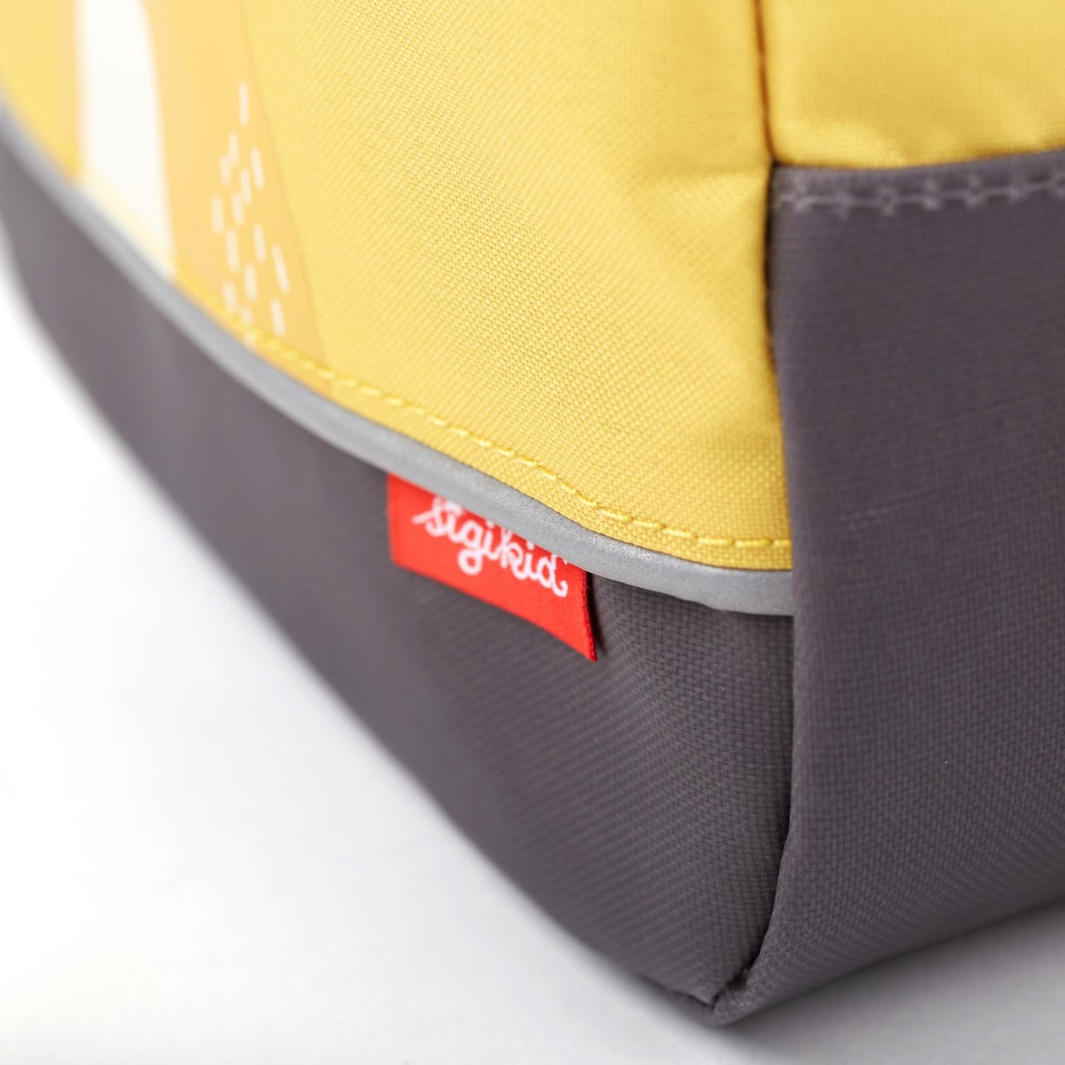Sigikid Tiny Lion Mini Backpack | Kid’s Backpack for Creche, Nursery & School | Detail: Sigikid Logo | BeoVERDE.ie