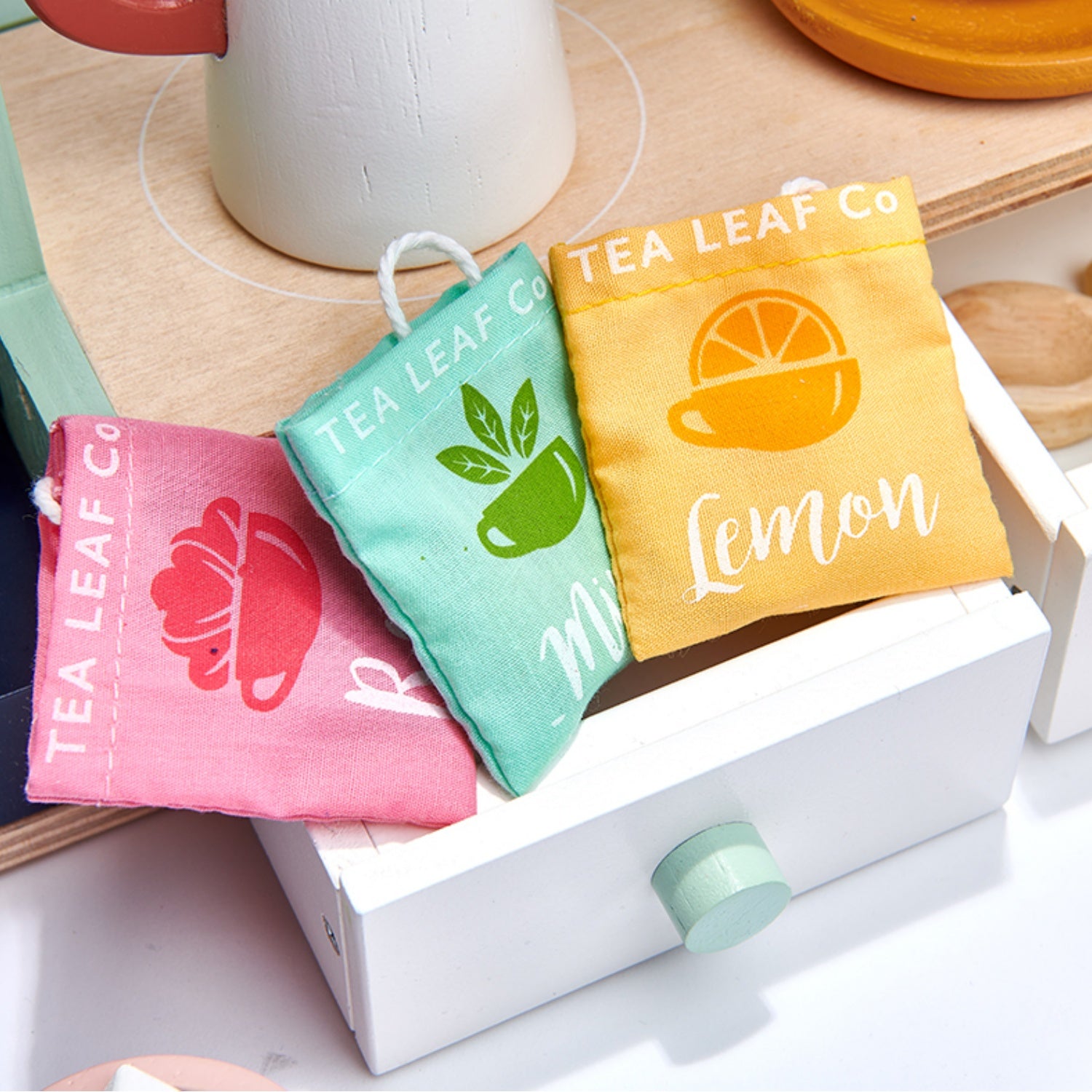 Tender Leaf Toys Bird’s Nest Café Role Play Toy Café BeoVERDE.ie